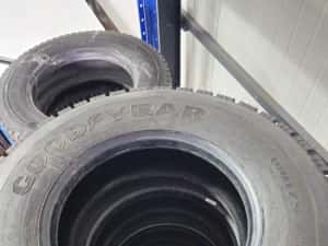 Anvelope 10 r 9.5 r si 215 75 R 17.5. — miniatura 7