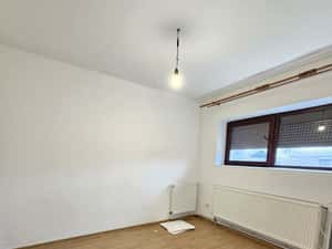 Apartament cu 2 camere, str. Bogdan Dragoș, parter — miniatura 6
