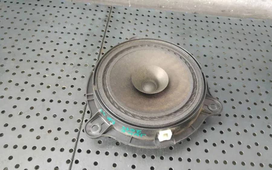 Boxa audio dreapta spate nissan juke f15 28156ee500 — fotografie 1 din 10