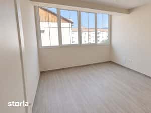 Apartament ultracentral tip penthouse 7 dormitoare 2 bai — miniatura 5
