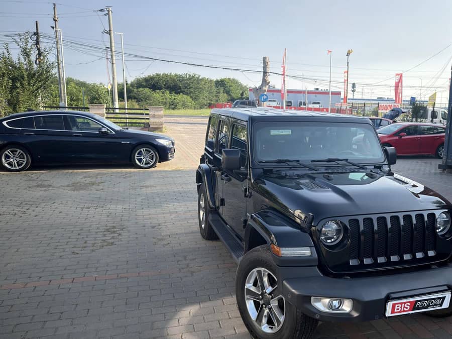 Jeep Wrangler 2.2 CRDi Sahara 4x4 Automată 200 HP Diesel — fotografie 1 din 7