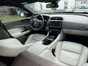 Jaguar XE R-desing63000km,4&4,Camera,Meridian,Led, — miniatura 3