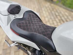 Yamaha R1 RN22 Big Bang — miniatura 5