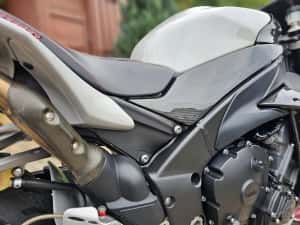 Yamaha R1 RN22 Big Bang — miniatura 7