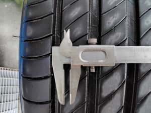 ANVELOPE 215 55 17 MICHELIN PRIMACY 4 dot 42 22. 2 buc.FOARTE BUNE+ 2 gratuit MICHELIN PRIMACY 3. — miniatura 3