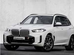 BMW X5 SUV hibrid 2025 disponibil în București