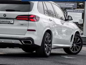 BMW X5 SUV hibrid 2025 disponibil în București — miniatura 2