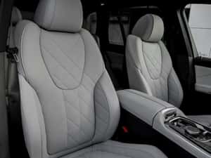 BMW X5 SUV hibrid 2025 disponibil în București — miniatura 6