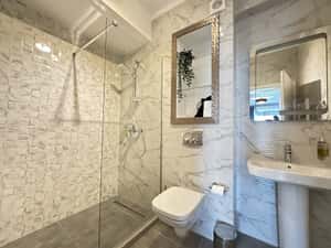 Apartament 2 camere, 55 mp, etaj 1, mobilat - Dumbrăvița — miniatura 7