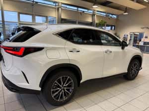 Lexus NX 450h PLUG IN HYBRID - EXECUTIVE — miniatura 7