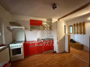 Apartament cu 2 camere, semidecomandat,centrala proprie,zona Girocului — miniatura 5