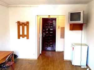 Garsoniera, central, langa Universitate, etaj intermediar — miniatura 1