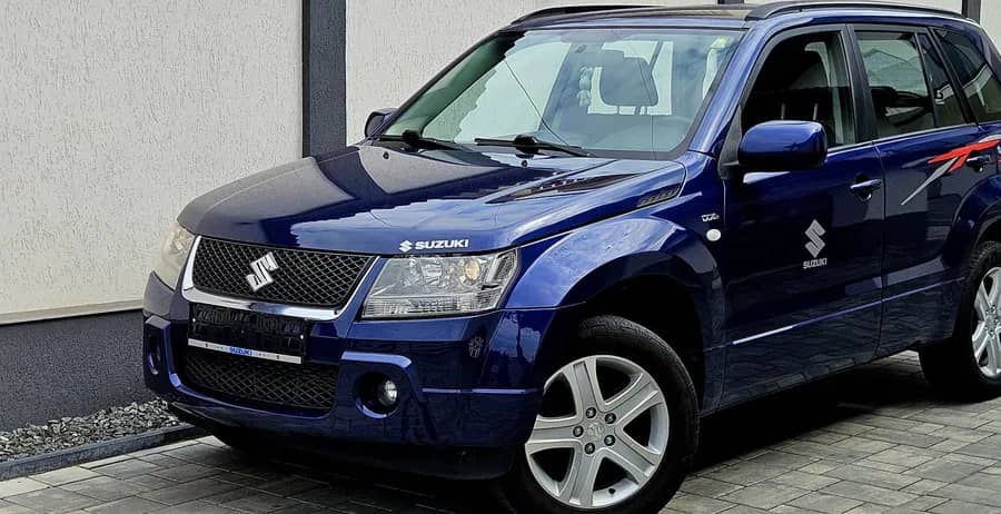 Suzuki Grand Vitara 1.9 DDIS **4X4** — fotografie 1 din 10