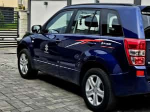 Suzuki Grand Vitara 1.9 DDIS **4X4** — miniatura 4