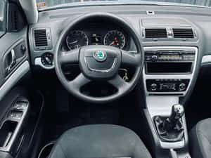 Skoda Octavia II facelift — miniatura 6