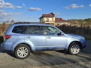 Subaru Forester 2011 Benzina, Automat, AWD ,Trapa panoramica,115xxx km — miniatura 4