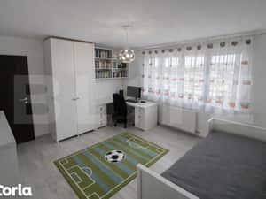 Apartament 3 camere, 65 mp, etaj interm , balcon, loc parcare, la chei — miniatura 4