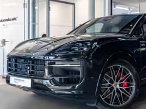 Porsche Cayenne Black edition Automată 519 HP Hibrid (B/E)