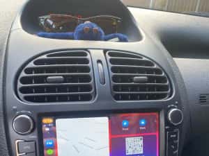 PROMO – Navigatie Android 15 Dedicata Peugeot 206 – CarPlay, DSP, QLED - Camera Marsarier Cadou — miniatura 1