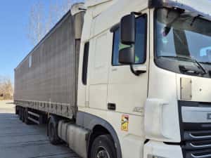 Camion/Camioane schimb utilaje constructii.