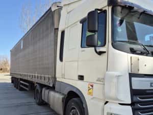 Camion/Camioane schimb utilaje constructii. — miniatura 6