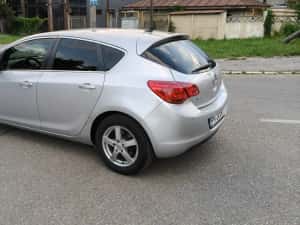 Opel Astra J 1.7 Cdti Euro 5 Taxe si Fiscal La Zi Masina Fără Probleme DPF Activ — miniatura 4
