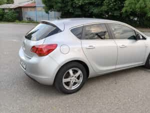Opel Astra J 1.7 Cdti Euro 5 Taxe si Fiscal La Zi Masina Fără Probleme DPF Activ — miniatura 10
