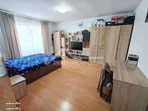 Apartament cu o camera, 35 mp+balcon, parcare, Zorilor Str. Viilor