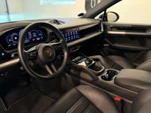 Porsche Cayenne Hibrid 470 CP 34.000 km — miniatura 5