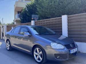 Vw Jetta , An fab 2010 , 1.6 + Gpl — miniatura 3