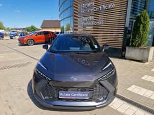 TOYOTA C-HR HYBRID 1.8 DYNAMIC – SUV urban modern — miniatura 2