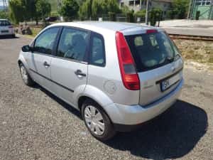 Ford Fiesta cutie automată — miniatura 4