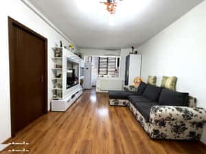 2 camere etaj 2 din 4 cu parcare inclusa — miniatura 3