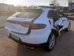 Porshe Macan 2.0i, 245cp, an fabricatie 2019, acte Romania - incendiat — miniatura 3