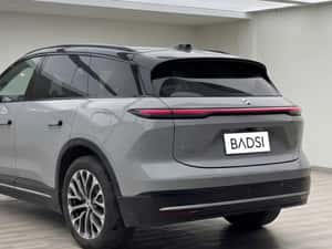 NIO EL6 SUV Electric 490 HP - 2025 — miniatura 3