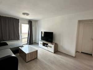 Apartament 3 camere - Comanesti Ultracentral- Renovat — miniatura 2
