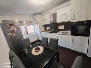 Se inchiriaza apartament 2 camere decomandat,pe termen lung