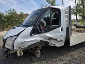 Ford transit avariat — miniatura 3