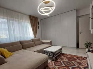 Apartament 2 camere decomandat, 50mp curte proprie, metrou Berceni