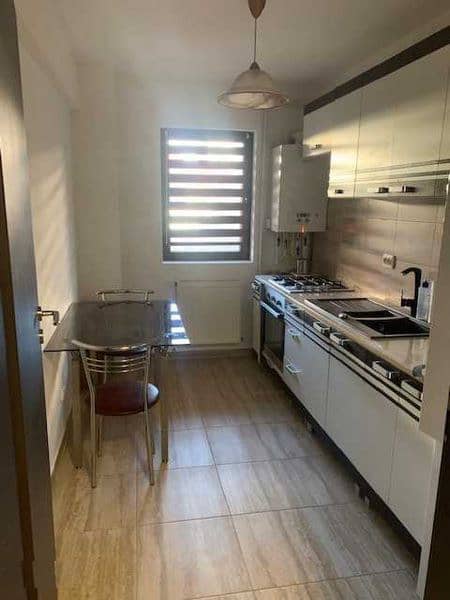 inchiriez apartament doua camere 14 Octombrie — fotografie 1 din 6