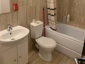 inchiriez apartament doua camere 14 Octombrie — miniatura 6