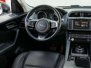 Jaguar F-Pace 2017 SUV Second Hand — miniatura 7