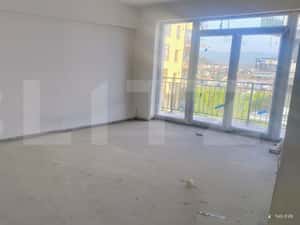 Apartament 2 camere, 60 mp + balcon spectaculos 12 mp, priveliste supe — miniatura 4