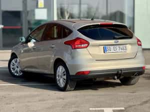 Ford Focus Bussines/1.5 BenzinaHatchback — miniatura 5