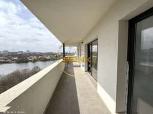 Superb! 2 camere I vedere la lac I imobil 2024 I terasa 19mp — miniatura 1