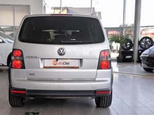 Volkswagen Touran Semi-automată 140 HP Diesel — miniatura 6