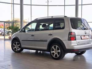Volkswagen Touran Semi-automată 140 HP Diesel — miniatura 7