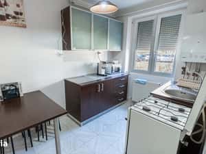 Apartament cu balcon, 2 camere, aproape de parcul central — miniatura 4