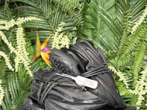 Balmain Unicorn Triple Black — miniatura 2