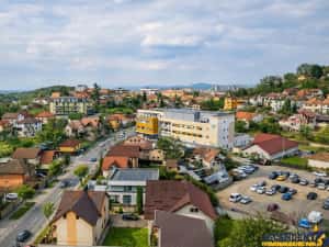 Vila cu potential,2 garaje,teren 1.080 mp,strada Marasesti, Bartolomeu, Brasov — miniatura 4